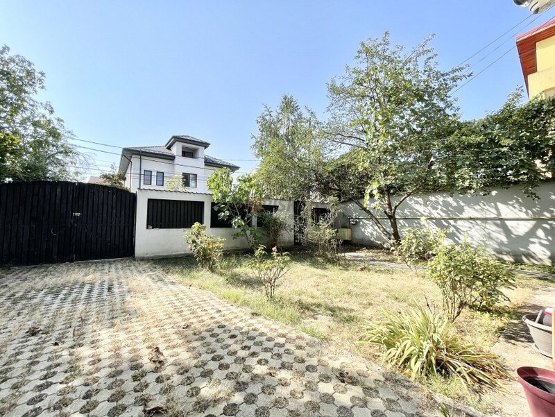 Vila 7 camere 260 mp, - nordul capitalei, eleganta, liniste, 500 mp teren
