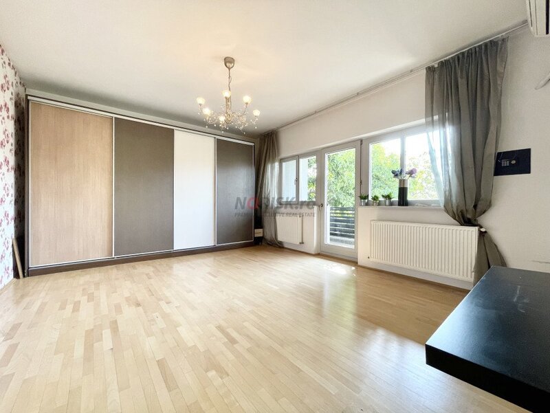 Vila 7 camere 260 mp, - nordul capitalei, eleganta, liniste, 500 mp teren